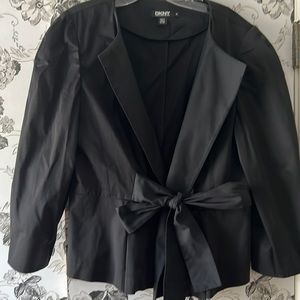 DKNY Jacket 97% cotton peplum back tie front🎀